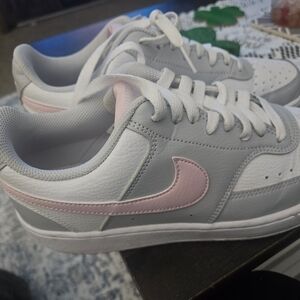 Nike Women's Gray, White & Pink Low-Top Sneakers